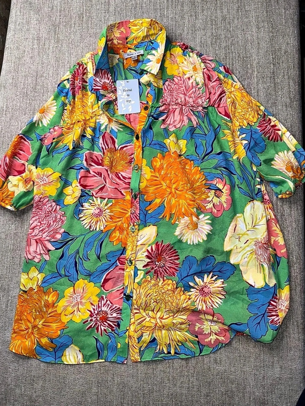 Floral & Ivy Green Multicolor Floral Button Down Blouse Size S NWT